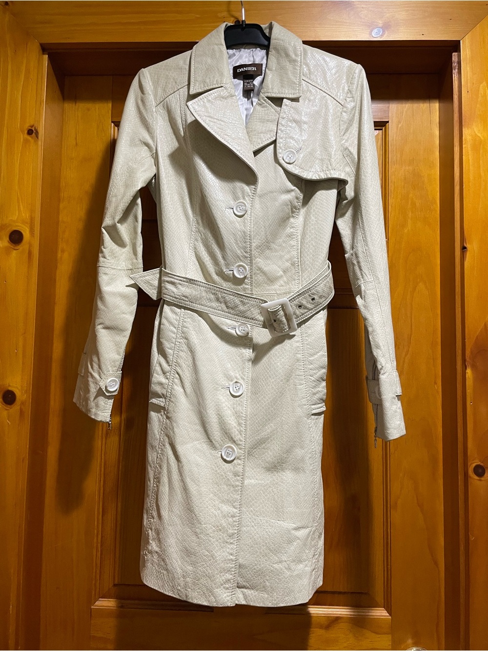 Danier Women's Textured Coat size 2xs